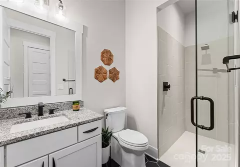 Bath - 831 Naples Dr, Davidson, NC 28036 photo 1 of 6