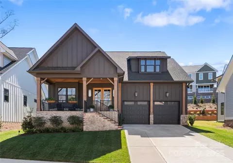 831 Naples Dr, Davidson, NC 28036
