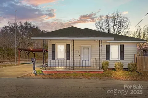 535 5th St, Chester, SC 29706