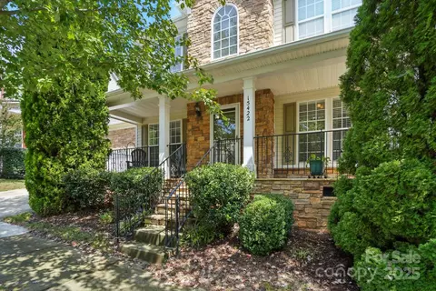 15422 Troubadour Ln, Huntersville, NC 28078
