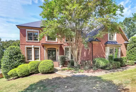 10817 Emerald Wood Dr, Huntersville, NC 28078