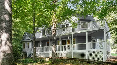 90 Wilds Cove Rd, Franklin, NC 28734