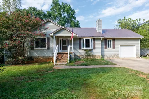 200 Nottingham Dr, York, SC 29745