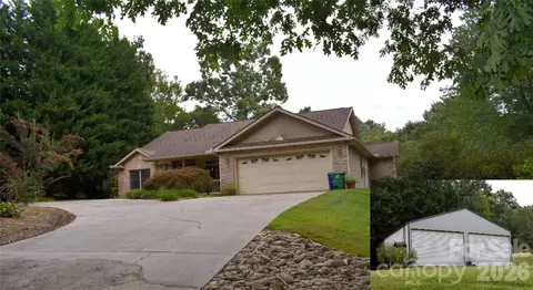 5 Kari Cir, Candler, NC 28715