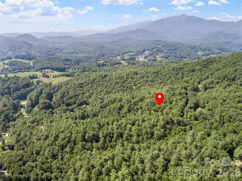 Rosewood Lane, Burnsville, NC 28714