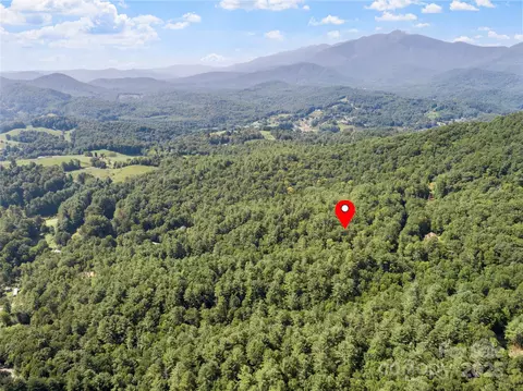 Rosewood Lane, Burnsville, NC 28714
