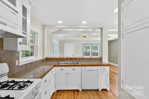 Kitchen - 160 E Howard St, Tryon, NC 28782 photo 3 of 5