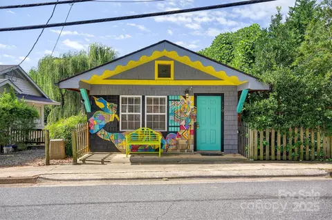 160 E Howard St, Tryon, NC 28782