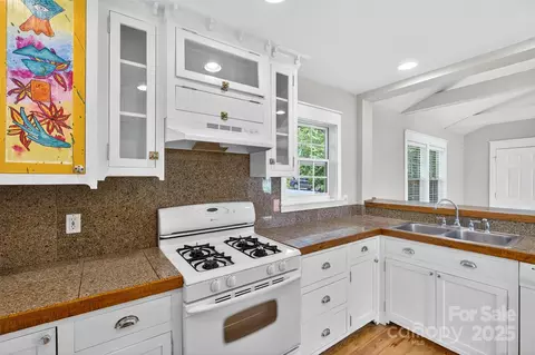 Kitchen - 160 E Howard St, Tryon, NC 28782 photo 4 of 5