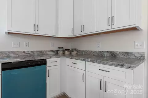 720 E Main St, Maiden, NC 28650 photo 17