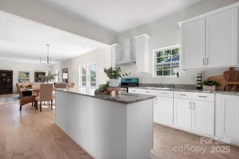 720 E Main St, Maiden, NC 28650 photo 18