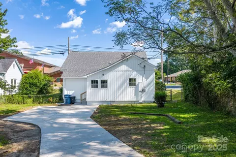 720 E Main St, Maiden, NC 28650 photo 5