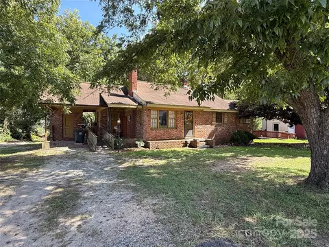 201 St Michael Ave, Great Falls, SC 29055