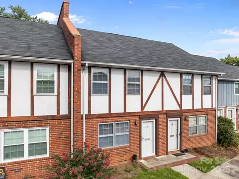 1300 Larchmont 208 Pl #208, Salisbury, NC 28147