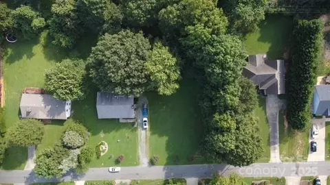 6024 Branch Hill Cir, Charlotte, NC 28213