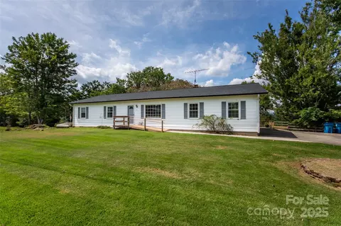 356 Barrett Mountain Rd, Taylorsville, NC 28681
