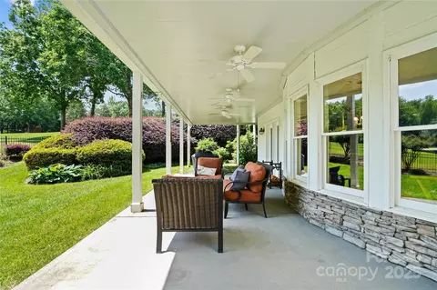 19946 River Falls Dr, Davidson, NC 28036 photo 37