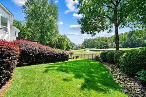 19946 River Falls Dr, Davidson, NC 28036 photo 45