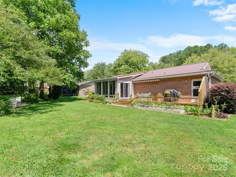33 Resada Dr, Brevard, NC 28712 photo 5