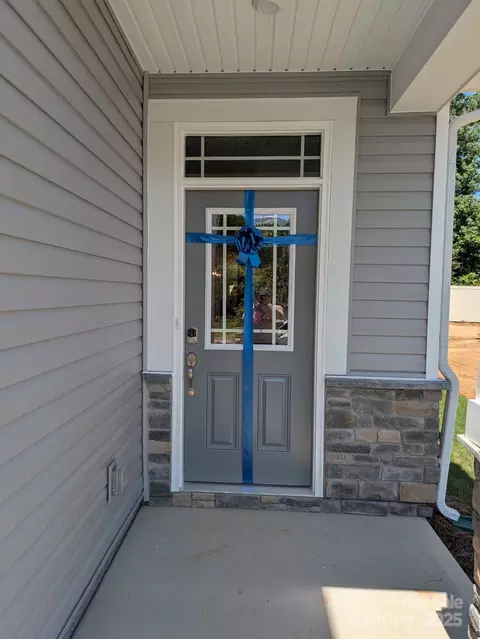 2435 Hedgecliff Rd, Kannapolis, NC 28083