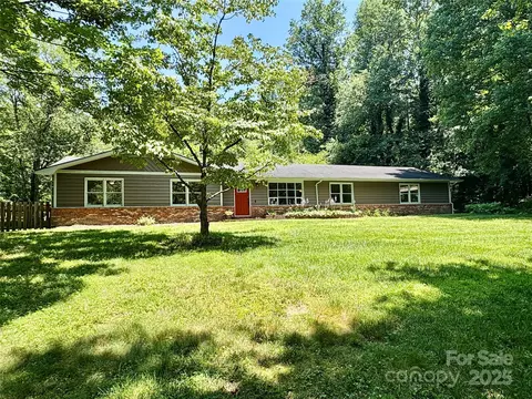 102 Prestwick 10 Dr #10, Hendersonville, NC 28791