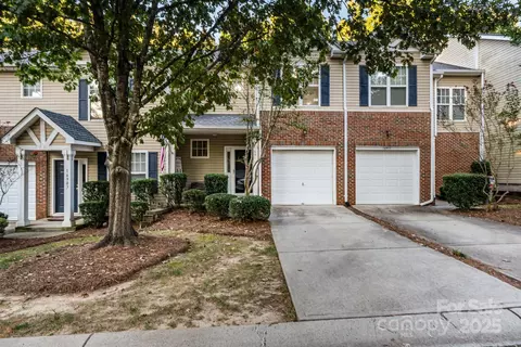 16911 Commons Creek Dr, Charlotte, NC 28277