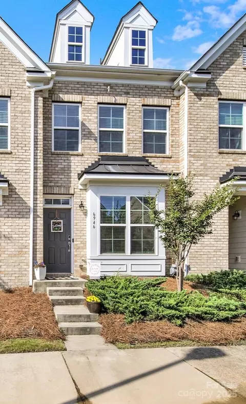 6946 Walnut Branch Ln, Charlotte, NC 28277