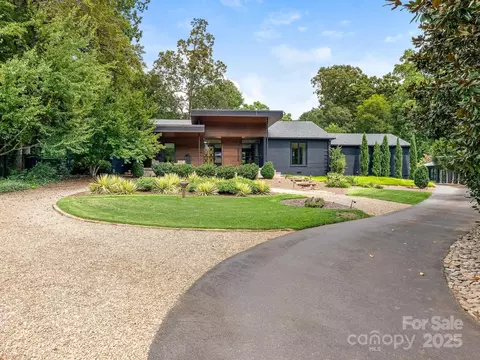 3637 Pelham Ln, Charlotte, NC 28211