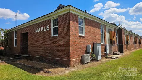901 9th S Ave S, Dillon, SC 29536