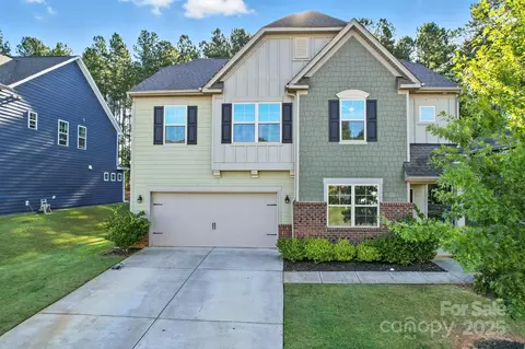 193 Falls Cove Dr, Troutman, NC 28166