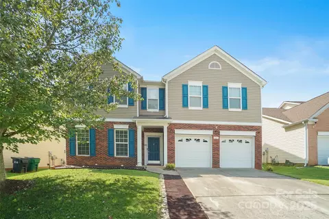 6217 Springbeauty Dr, Charlotte, NC 28227
