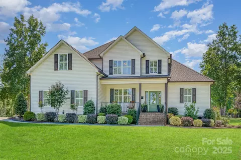 3613 Safe Harbor Ln, Clover, SC 29710