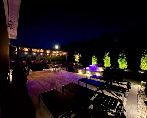 5212 Glenwalk Dr, Charlotte, NC 28269