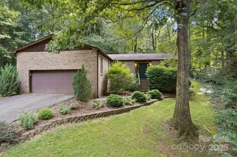 207 Mint Way, Flat Rock, NC 28731 photo 2