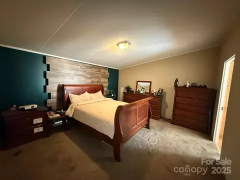 Bedroom - 146 Cartwright Rd, Harmony, NC 28634 photo 4 of 5
