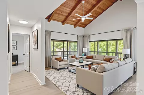 8 Cove Overlook Dr # A, Hendersonville, NC 28739