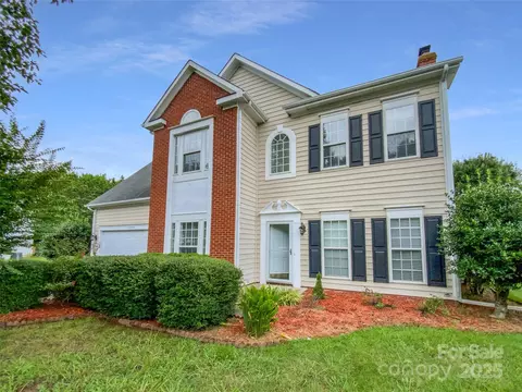 12130 Wild Garden Ct, Charlotte, NC 28269