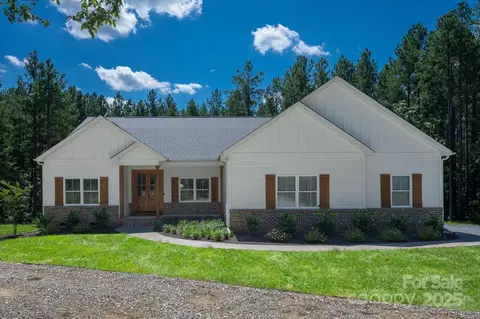 997 S Skyland Dr, Mount Pleasant, NC 28124