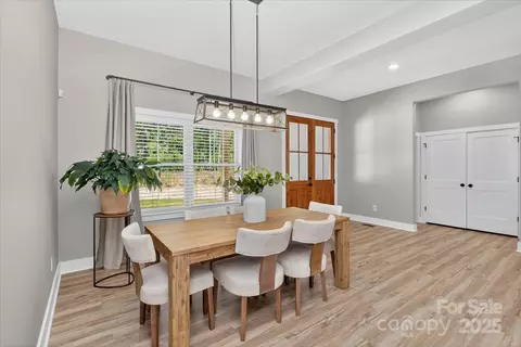 997 S Skyland Dr, Mount Pleasant, NC 28124