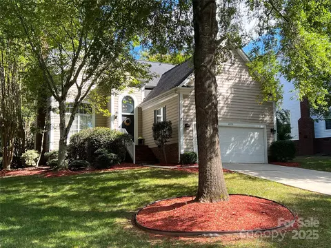 6231 Oxwynn Ln, Charlotte, NC 28270