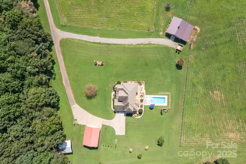 861 Tabor Rd, Olin, NC 28660 photo 3