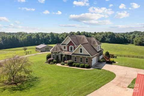 861 Tabor Rd, Olin, NC 28660 photo 8