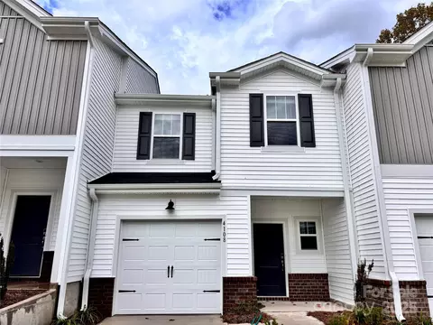 4108 Summit Woods Dr, Charlotte, NC 28216