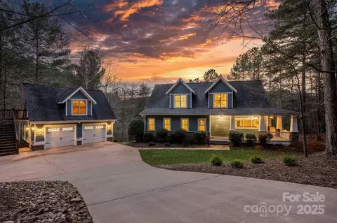 1461 Sunset Point Dr, Connelly Springs, NC 28612