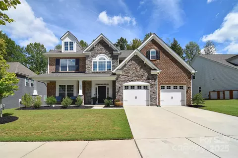 7207 Glenroe Dr, Huntersville, NC 28078