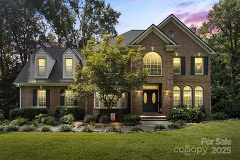 1281 Lurecliff Pl, Fort Mill, SC 29708