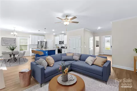 132 Tanner Loop, Troutman, NC 28166 photo 9