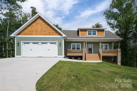 244 Country Dr, Mars Hill, NC 28754