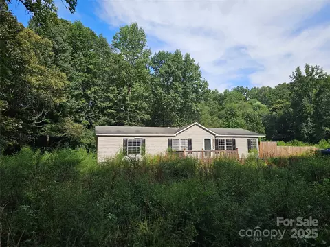 6518 Gold Creek Dr, Connelly Springs, NC 28612