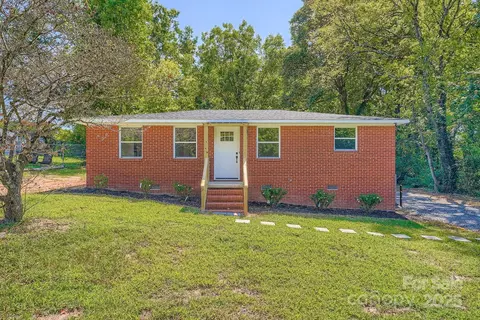 1406 Shepard St, Kannapolis, NC 28083